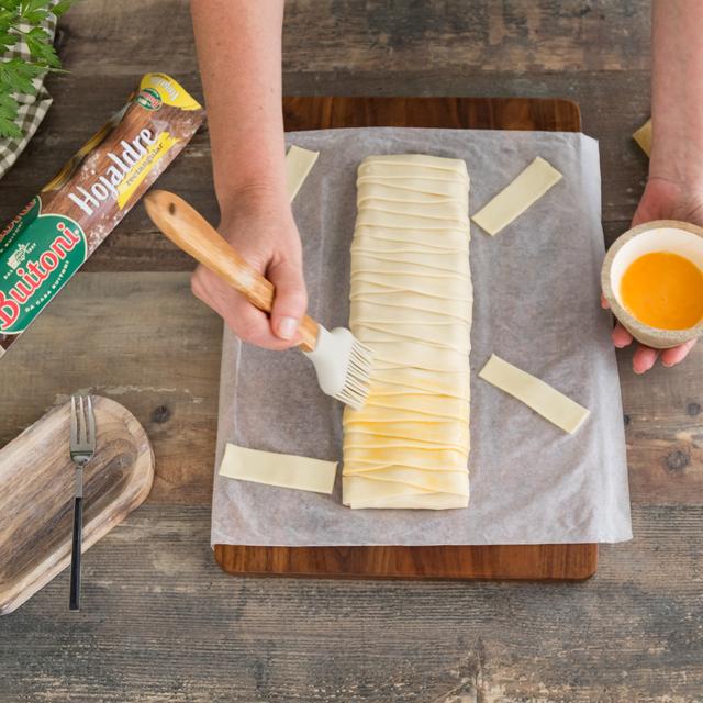 Trenza de hojaldre de jamón y queso