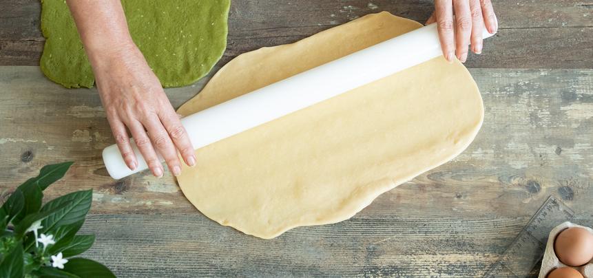 Brioche de chocolate blanco y té matcha