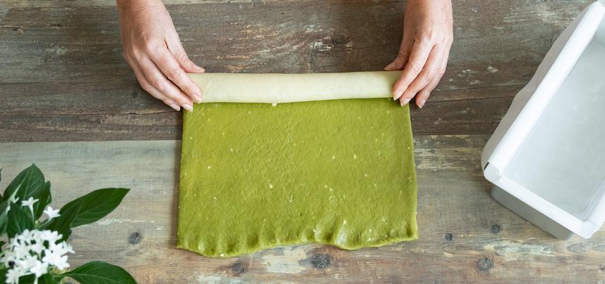 Brioche de chocolate blanco y té matcha