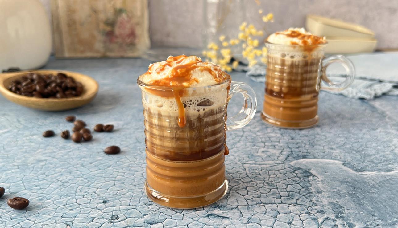 Café bombón caramelo