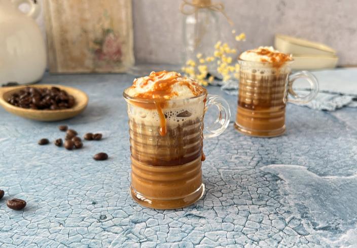 Café bombón caramelo