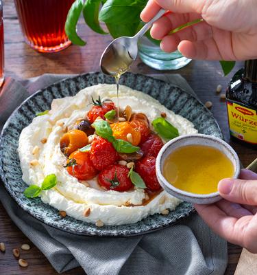 Whipped Feta mit Würze-Tomaten