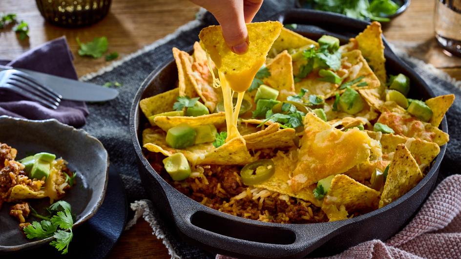 Überbackene Nacho-Hack-Pfanne