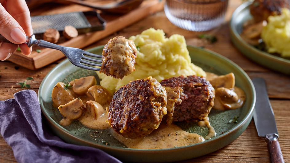 Schlemmer-Frikadellen mit Champignons | maggi.de