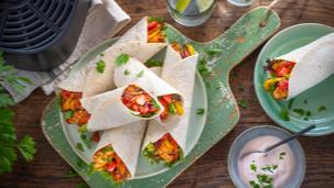 Pikante Hähnchen-Wraps im Airfryer