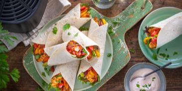 Pikante Hähnchen-Wraps im Airfryer