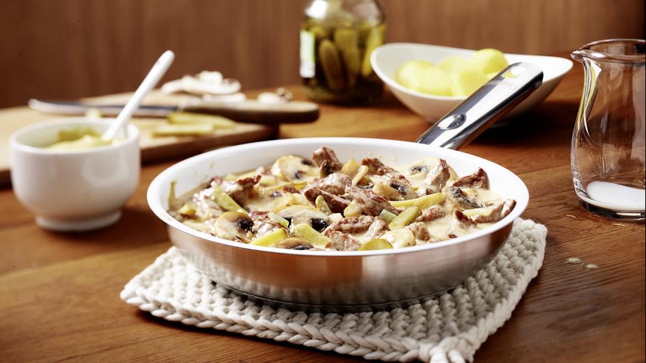 Rindfleischpfanne "Boeuf Stroganoff"