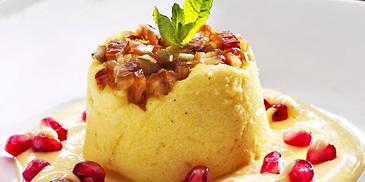 Maispudding mit Datteln