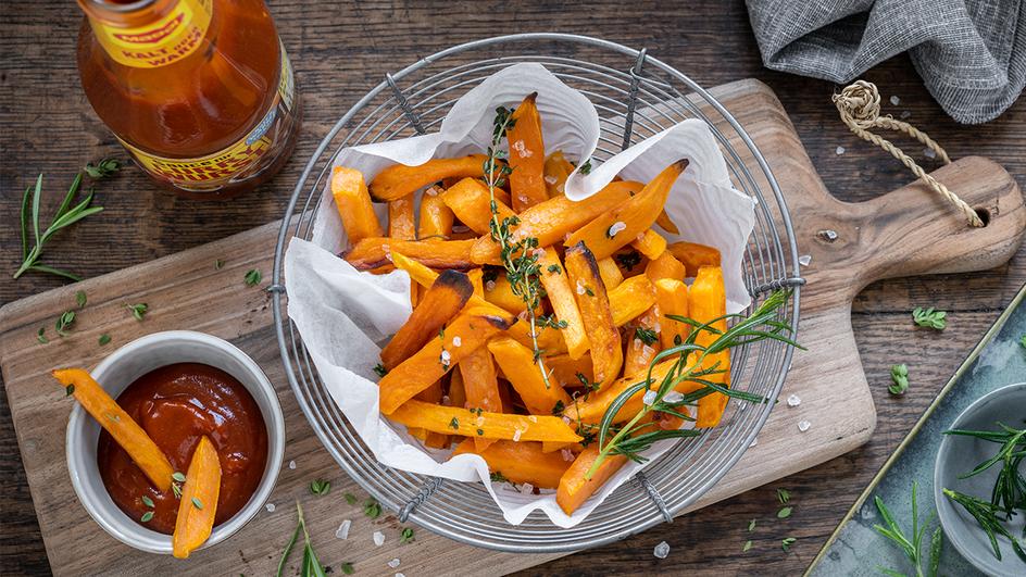 Gebackene Süßkartoffelpommes mit Curry-Sauce