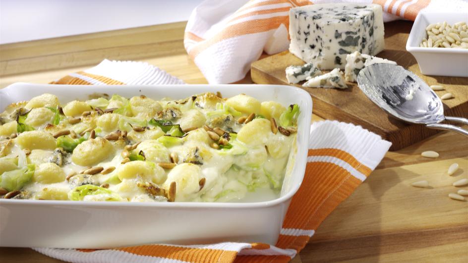 Spitzkohl-Gnocchi-Gratin mit Blauschimmelkäse