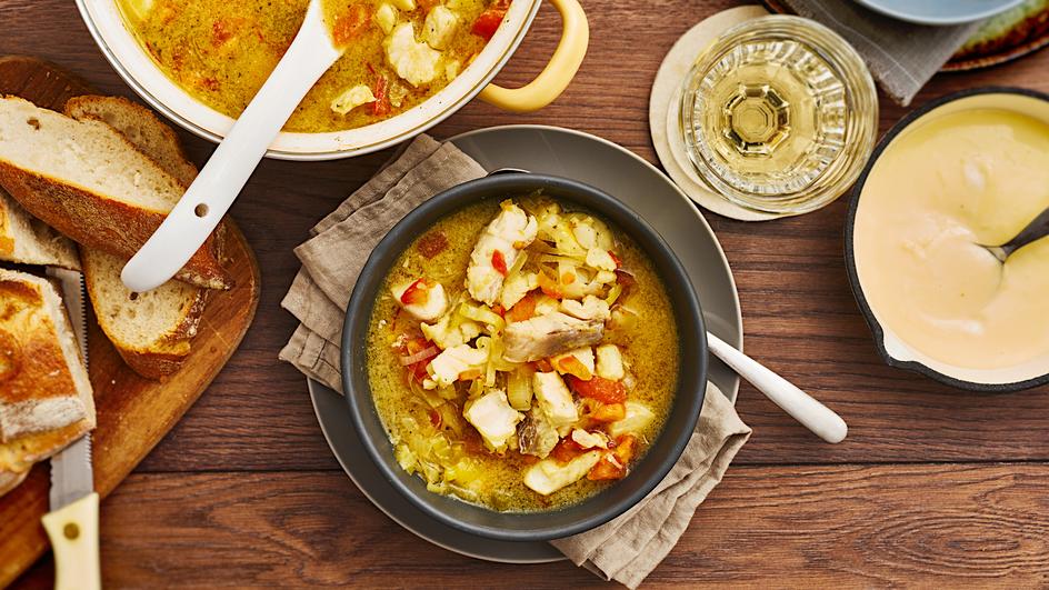 Bouillabaisse mit Safran und Fisch