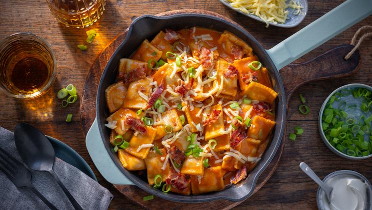 Cremige Ravioli mit Bacon