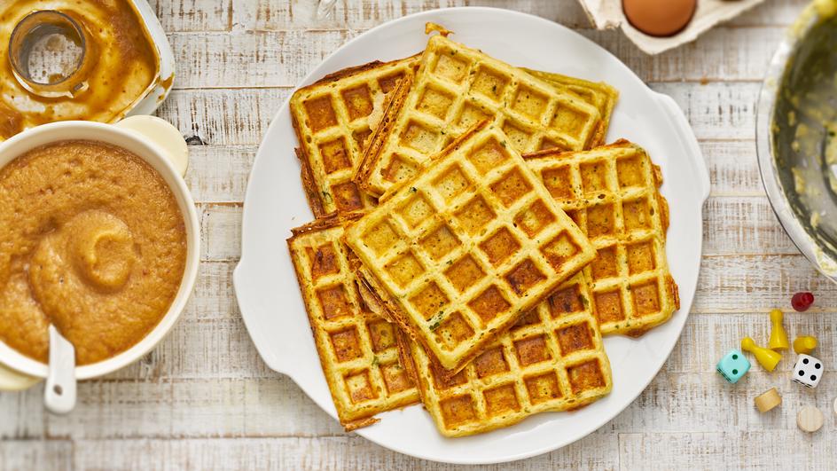 Kartoffelwaffeln mit schnellem Apfelkompott