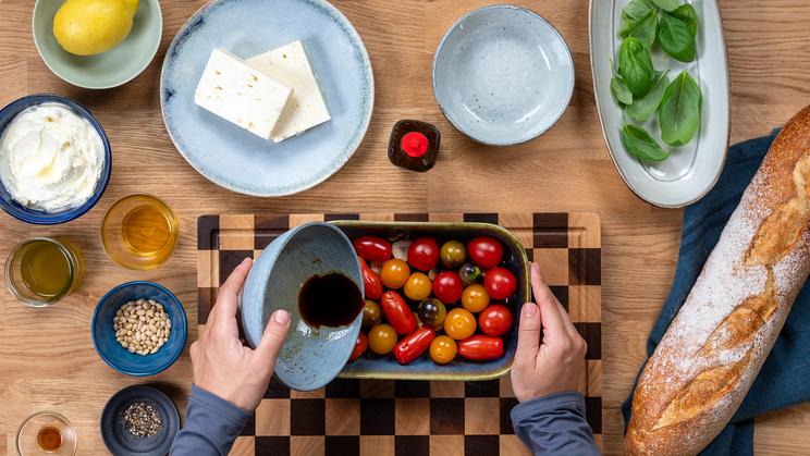 Whipped Feta mit Würze-Tomaten