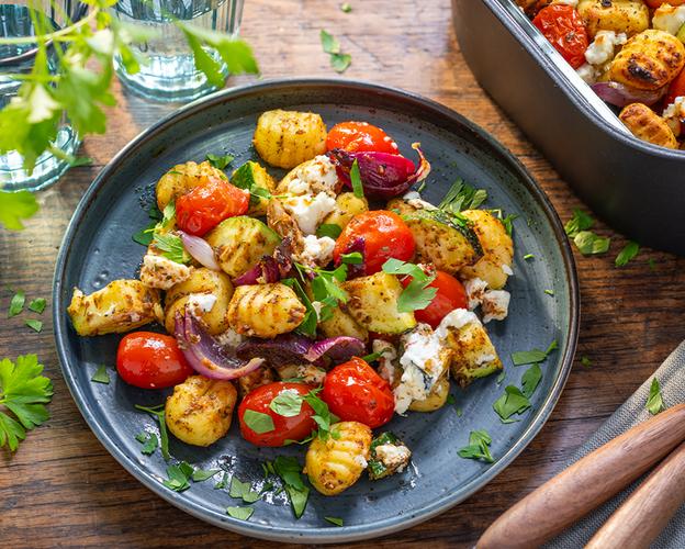 Gnocchi mit Gemüse und Feta in der Heißluftfritteuse
