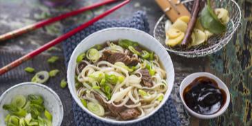 Pho Bo - Vietnamesische Nudelsuppe