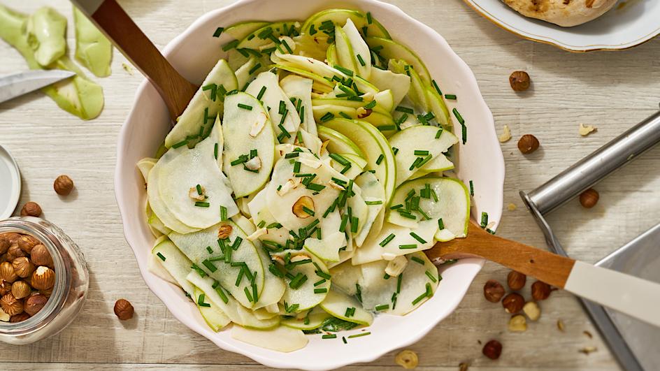 Fruchtiger Kohlrabi-Apfel-Salat | maggi.de