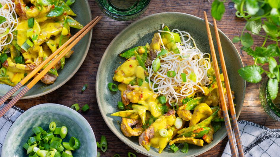 Curry-Geschnetzeltes mit süßem Senf