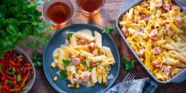 Nudel-Gratin mit Würstchen Rezept