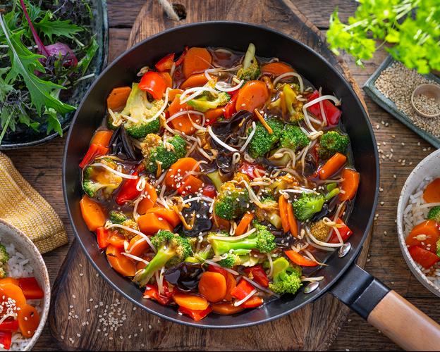 Gemüse-Pfanne Chop Suey