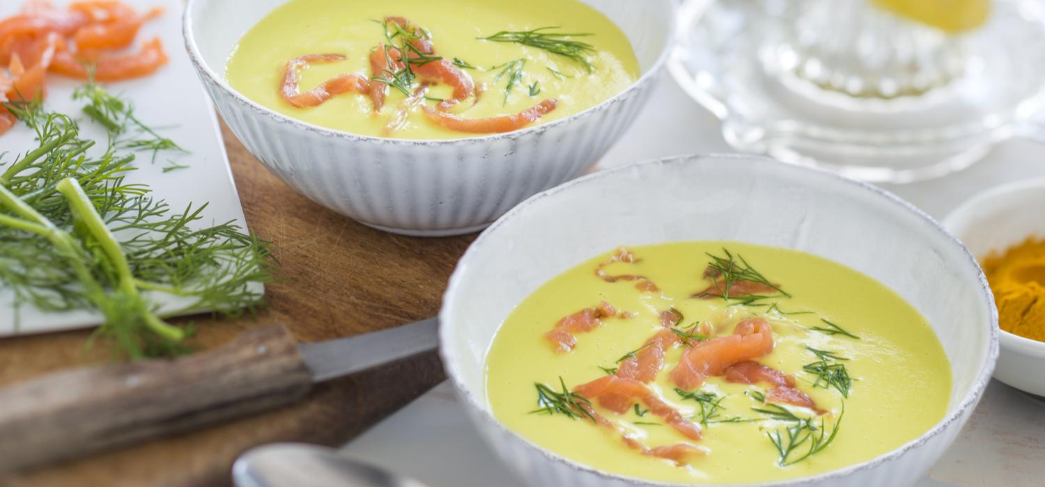 Avocadocremesuppe mit Räucherlachs | maggi.de