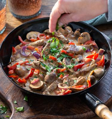 Gemüse-Champignon-Pfanne mit Filetstreifen