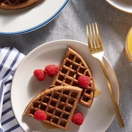 https://images.aws.nestle.recipes/resized/72d0663dc059a40a563aded51ea6ac6b_Chocolate_Hazelnut_Waffles_448_448.jpg