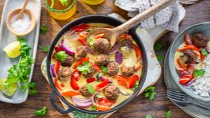 Thai Curry mit Hackbällchen