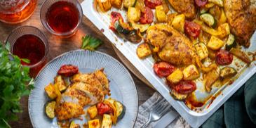 Hähnchenbrust mit Kartoffeln und Gemüse im Backofen