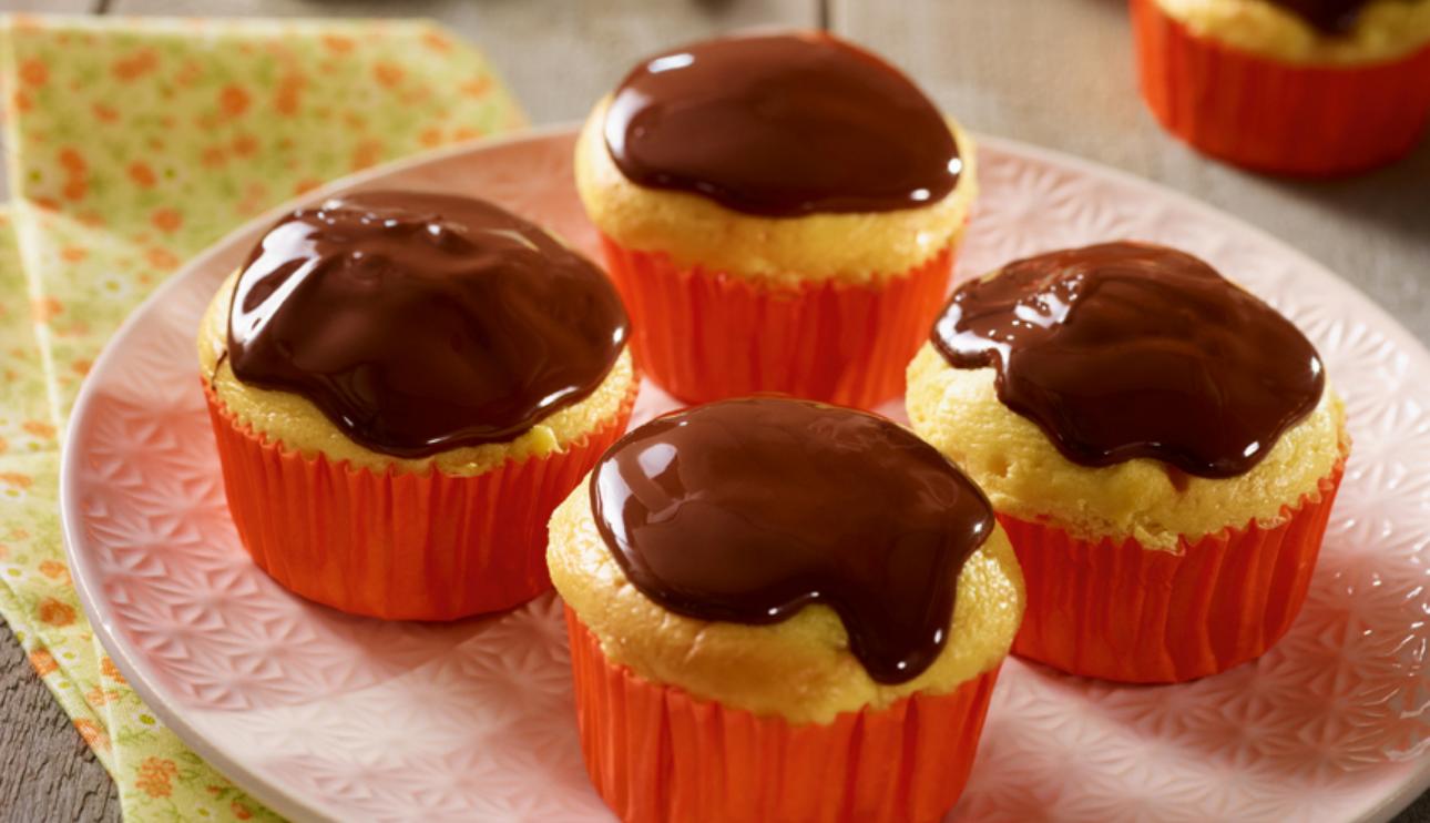 Muffins de naranja y chocolate negro 70%