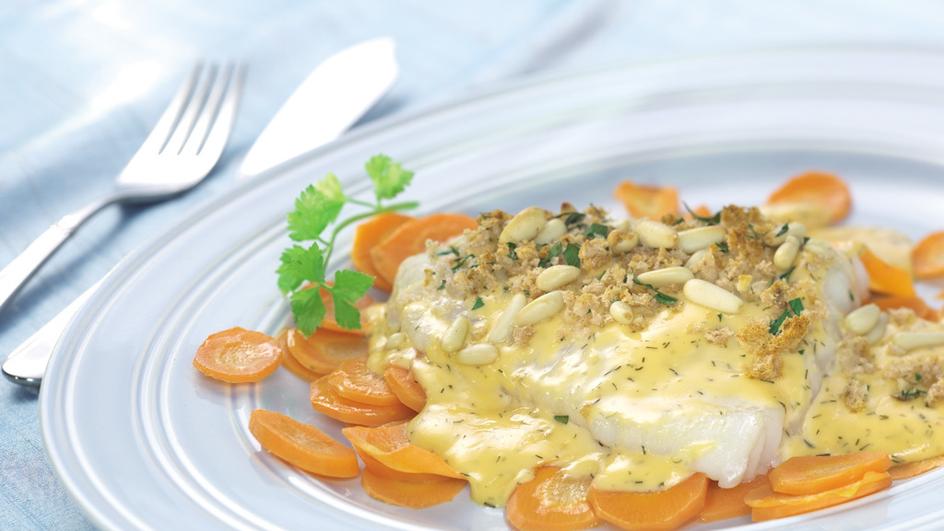 Kabeljaufilet mit Ciabatta-Pinienkern-Kruste