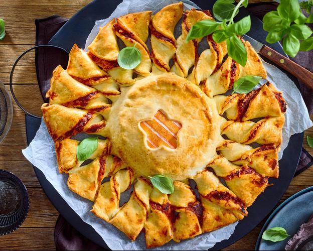 Pizzakranz mit Ofenkäse