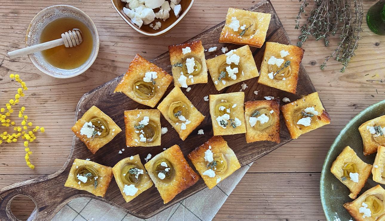 30 canapés rápidos de puerros caramelizados con queso de cabra