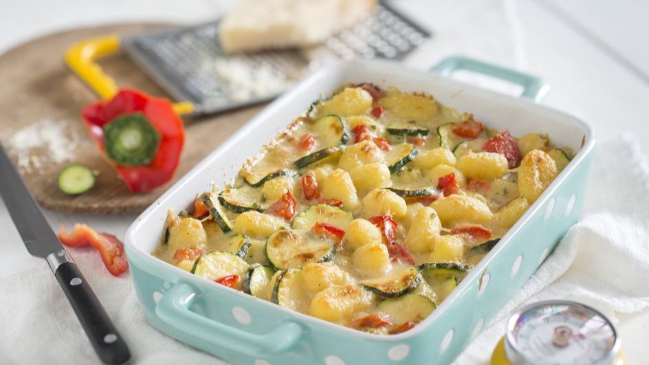 Buntes Gnocchi-Gratin