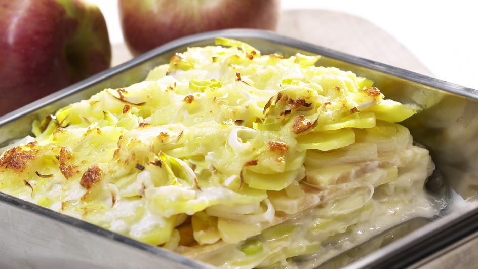 Kartoffel-Gratin mit Lauch und Apfel