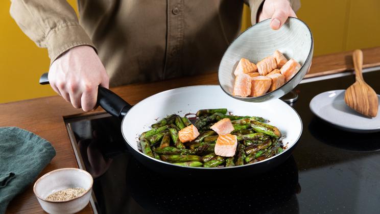 Teriyaki-Lachs mit Spargel | maggi.de