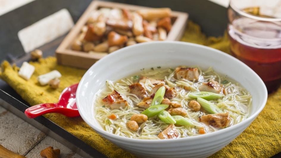 Hühnersuppe mit Asia-Chicken