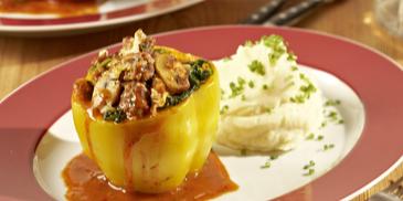 Gefüllte Paprika Bauern-Art