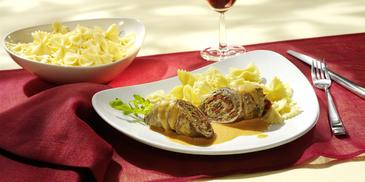 Rinderrouladen mit Rucola-Parmesanfüllung
