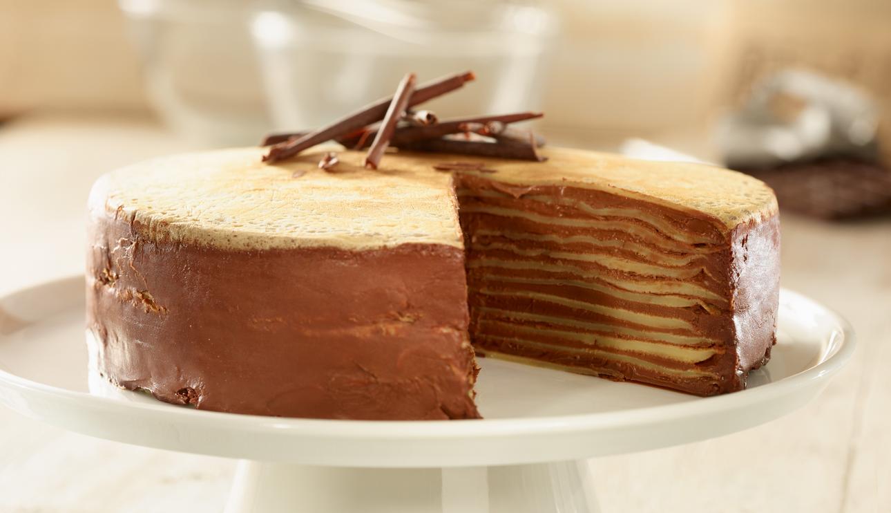 Pastel de creps con chocolate