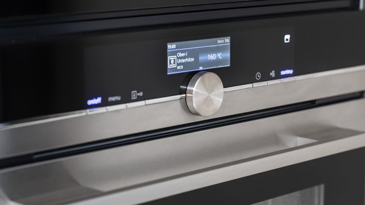 Ratatouille-Feta-Gratin mit Frikadellen