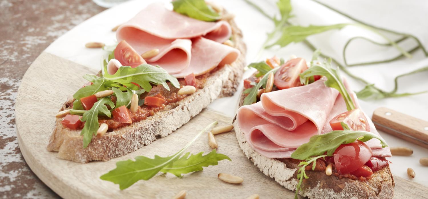 Tartines Au Jambon Caviar De Tomate Basilic Et Tomates Fra Ches Nestle