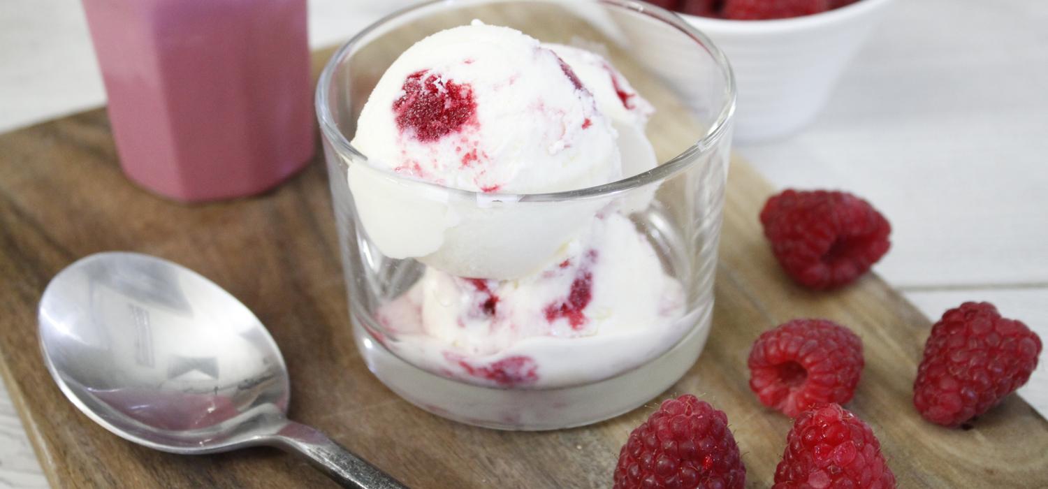 Glace au Lait Concentré et coulis de framboises Companion | LAIT