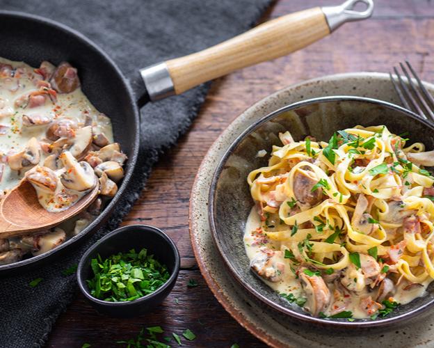 Tagliatelle mit sahniger Pilz-Sauce