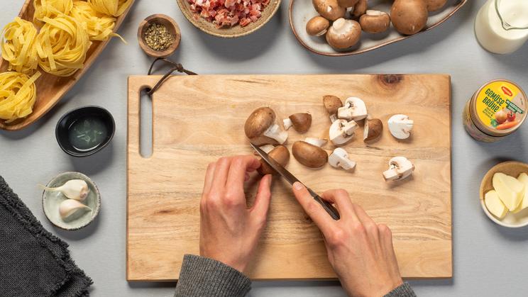 Tagliatelle mit sahniger Pilz-Sauce