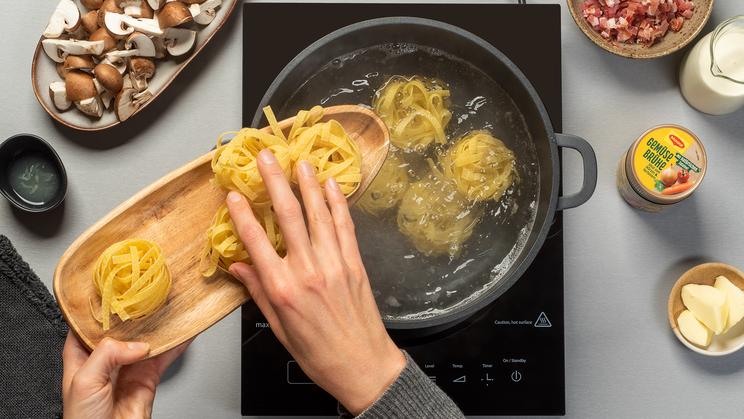 Tagliatelle mit sahniger Pilz-Sauce