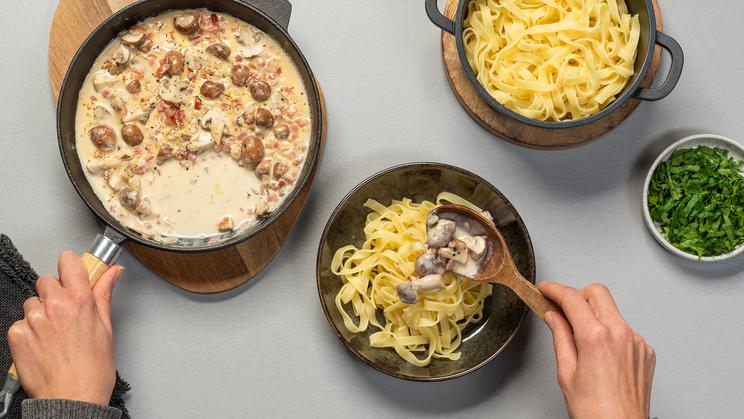 Tagliatelle mit sahniger Pilz-Sauce