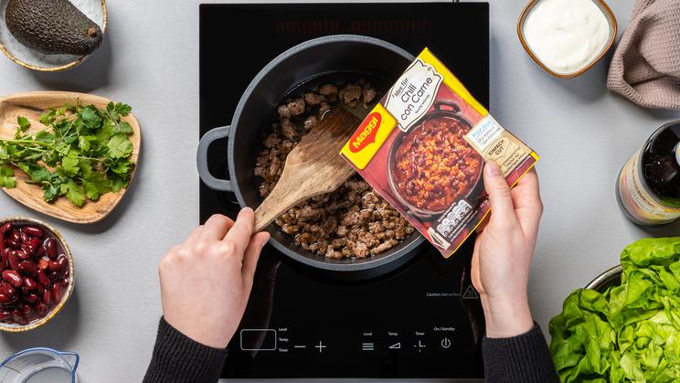 Chili-Wraps mit Avocado