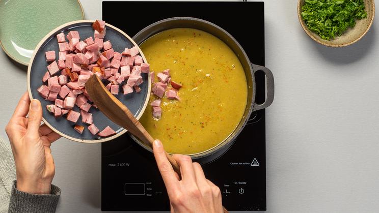 Erbsensuppe mit Kasseler