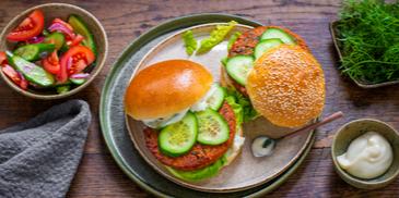 Linsen-Burger mit veganer Mayo